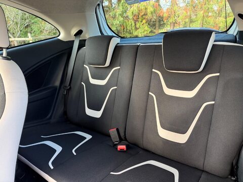 Ford Ka 1.2 Zetec White Edition Euro 6 (s/s) 3dr 15