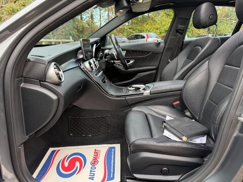 Mercedes-Benz C Class 2.1 C220d AMG Line (Premium Plus) 7G-Tronic+ Euro 6 (s/s) 4dr 30