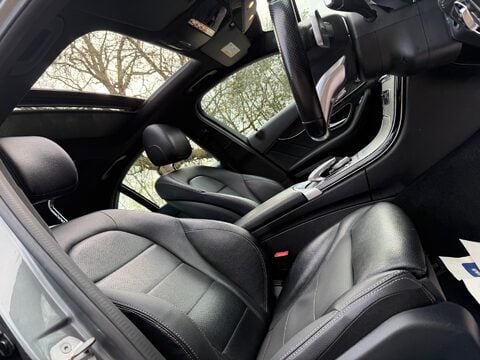 Mercedes-Benz C Class 2.1 C220d AMG Line (Premium Plus) 7G-Tronic+ Euro 6 (s/s) 4dr 28