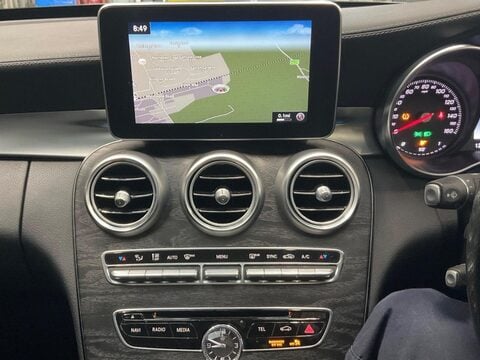 Mercedes-Benz C Class 2.1 C220d AMG Line (Premium Plus) 7G-Tronic+ Euro 6 (s/s) 4dr 8