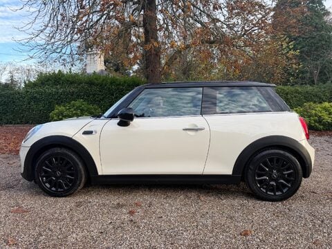 Mini Hatch 1.5 Cooper Auto Euro 6 (s/s) 3dr 4