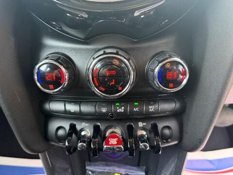 Mini Hatch 1.5 Cooper Auto Euro 6 (s/s) 3dr 22