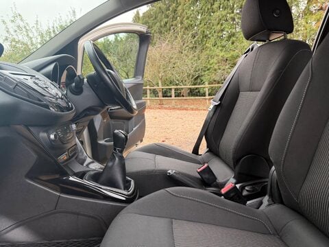 Ford B-Max 1.4 Zetec Euro 5 5dr 28