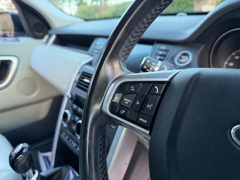 Land Rover Discovery Sport 2.0 TD4 SE Tech 4WD Euro 6 (s/s) 5dr 36