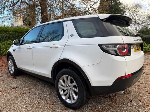 Land Rover Discovery Sport 2.0 TD4 SE Tech 4WD Euro 6 (s/s) 5dr 4