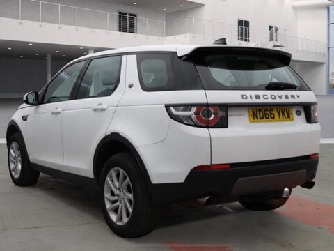 Land Rover Discovery Sport 2.0 TD4 SE Tech 4WD Euro 6 (s/s) 5dr 3