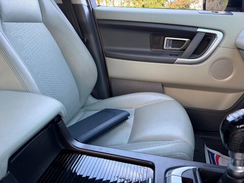 Land Rover Discovery Sport 2.0 TD4 SE Tech 4WD Euro 6 (s/s) 5dr 35