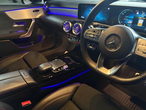 Mercedes-Benz A Class 1.3 A200 AMG Line (Premium) 7G-DCT Euro 6 (s/s) 5dr 6