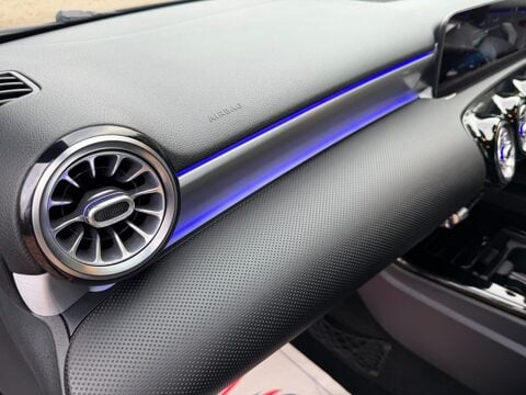 Mercedes-Benz A Class 1.3 A200 AMG Line (Premium) 7G-DCT Euro 6 (s/s) 5dr 46