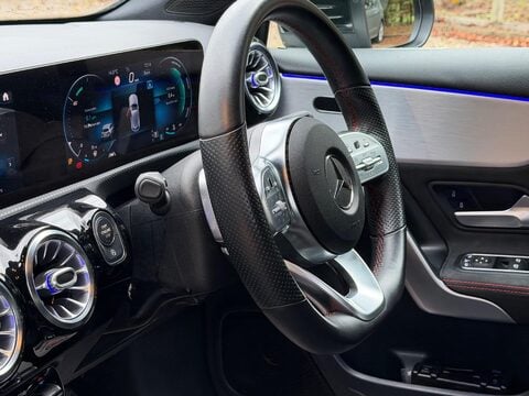 Mercedes-Benz A Class 1.3 A200 AMG Line (Premium) 7G-DCT Euro 6 (s/s) 5dr 47