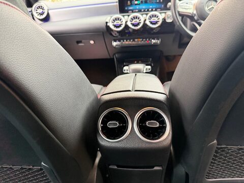 Mercedes-Benz A Class 1.3 A200 AMG Line (Premium) 7G-DCT Euro 6 (s/s) 5dr 28