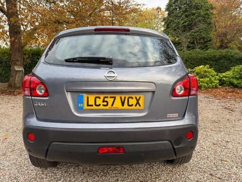 Nissan Qashqai 1.6 Acenta 2WD 5dr 4