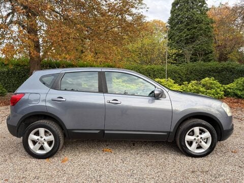 Nissan Qashqai 1.6 Acenta 2WD 5dr 7