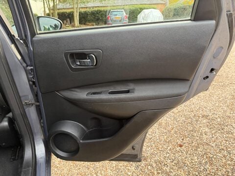 Nissan Qashqai 1.6 Acenta 2WD 5dr 21