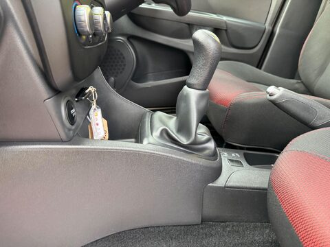 Renault Clio 1.2 16V Play Euro 6 5dr 26