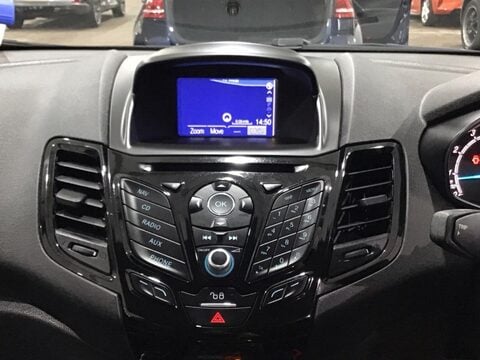 Ford Fiesta 1.25 Zetec Euro 6 3dr 10