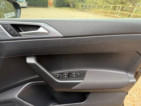 Volkswagen Polo 1.0 TSI SEL Euro 6 (s/s) 5dr 25