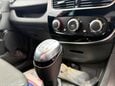 Renault Clio 0.9 TCe Iconic Euro 6 (s/s) 5dr 8