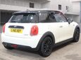 Mini Hatch 1.5 Cooper Euro 6 (s/s) 3dr 4