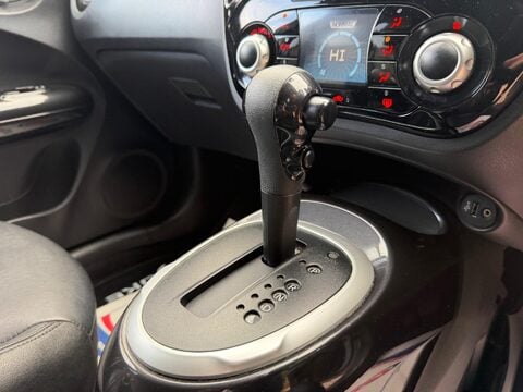 Nissan Juke 1.6 Tekna XTRON Euro 6 5dr 11