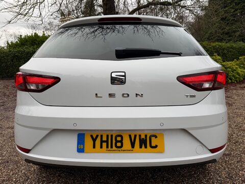 SEAT Leon 1.2 TSI SE Dynamic Technology Euro 6 (s/s) 5dr 9