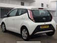 Toyota Aygo 1.0 VVT-i x-play Euro 6 5dr 3