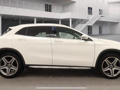 Mercedes-Benz GLA 2.1 GLA200d AMG Line 7G-DCT Euro 6 (s/s) 5dr 4