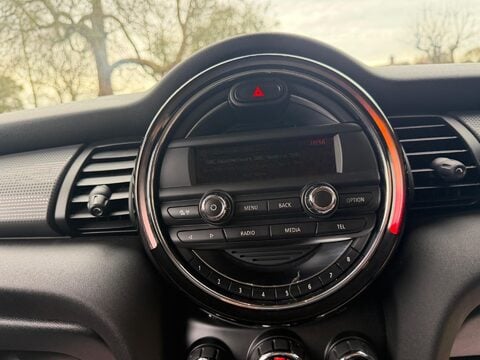 Mini Hatch 1.5 Cooper Euro 6 (s/s) 3dr 10