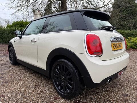 Mini Hatch 1.5 Cooper Euro 6 (s/s) 3dr 4