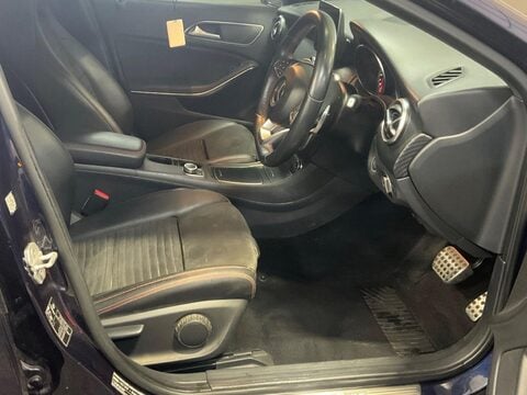 Mercedes-Benz A Class 1.5 A180d AMG Line 7G-DCT Euro 6 (s/s) 5dr 5