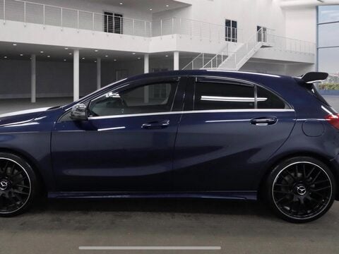 Mercedes-Benz A Class 1.5 A180d AMG Line 7G-DCT Euro 6 (s/s) 5dr 7