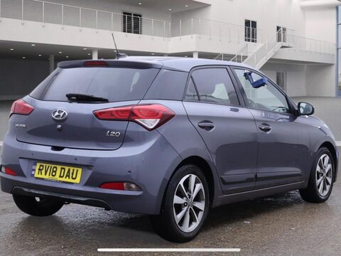 Hyundai i20 1.2 Premium Nav Euro 6 5dr 3