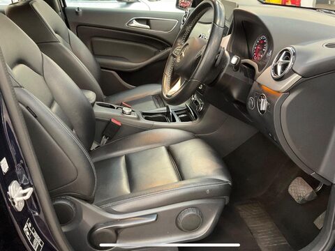 Mercedes-Benz B Class 2.1 B200d Sport (Executive) 7G-DCT Euro 6 (s/s) 5dr 8