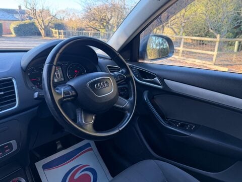Audi Q3 2.0 TDI SE Euro 5 (s/s) 5dr 10