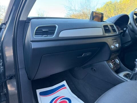 Audi Q3 2.0 TDI SE Euro 5 (s/s) 5dr 12