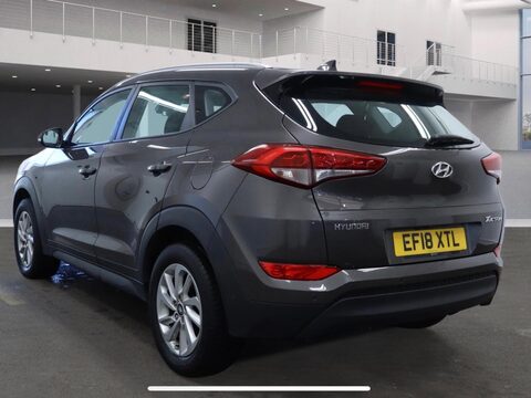 Hyundai TUCSON 1.6 GDi Blue Drive SE Nav Euro 6 (s/s) 5dr 3