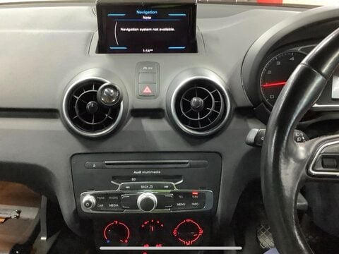 Audi A1 1.0 TFSI SE Euro 6 (s/s) 3dr 11