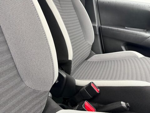 Toyota Aygo 1.0 VVT-i x-play Euro 6 5dr 48