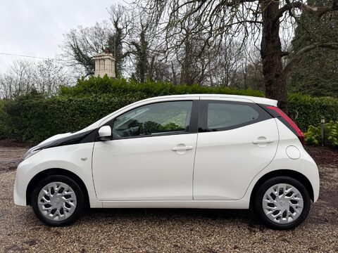 Toyota Aygo 1.0 VVT-i x-play Euro 6 5dr 6