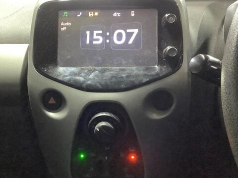 Peugeot 108 1.0 Active Euro 6 3dr 8