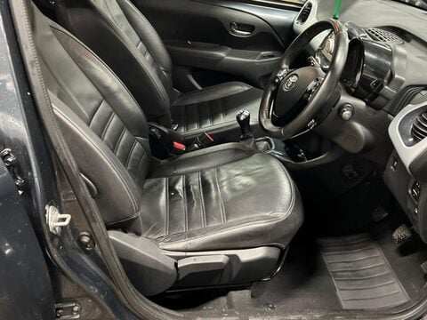 Toyota Aygo 1.0 VVT-i x-clusiv Euro 6 5dr 6
