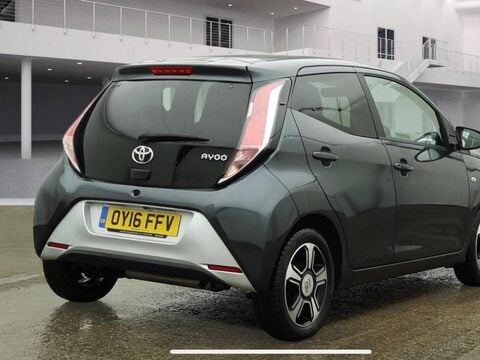 Toyota Aygo 1.0 VVT-i x-clusiv Euro 6 5dr 5