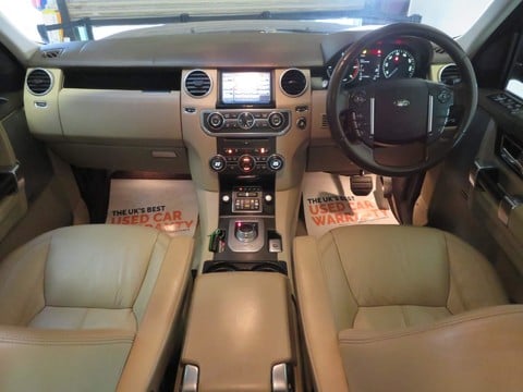 Land Rover Discovery SDV6 HSE LUXURY 3