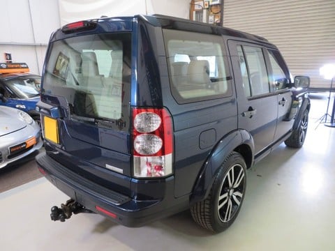 Land Rover Discovery SDV6 HSE LUXURY 17