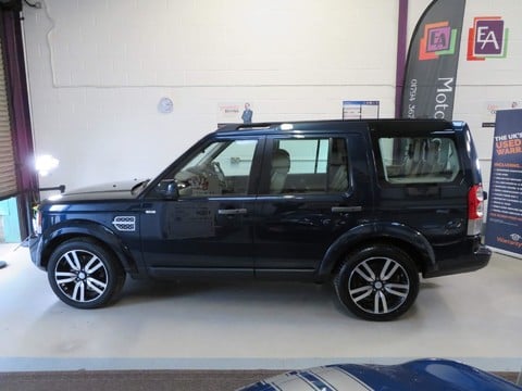 Land Rover Discovery SDV6 HSE LUXURY 6