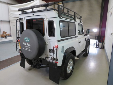 Land Rover Defender 90 TD COUNTY STATION WAGON 2