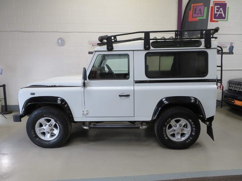 Land Rover Defender 90 TD COUNTY STATION WAGON 6