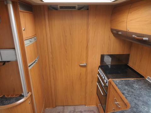 Burstner Elegance 47