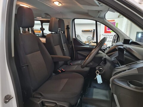 Ford Transit Custom 290 LR DCB 23