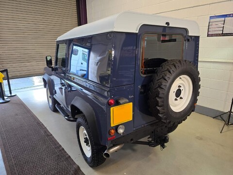 Land Rover Defender TD HARD TOP 7